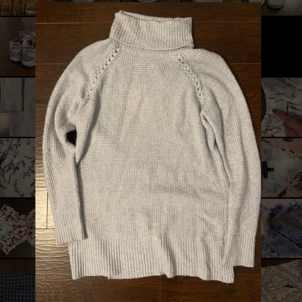 Light blue American eagle turtleneck fuzzy sweater